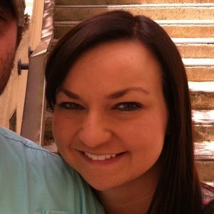 Meet your Posher, Alisa